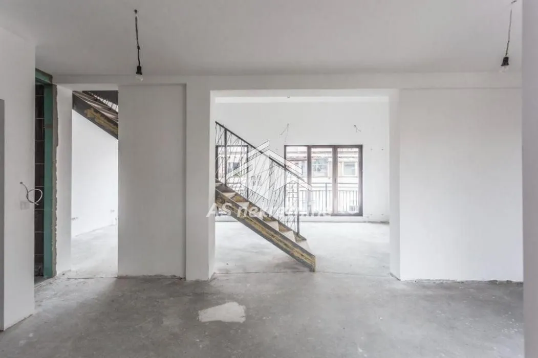 Prodaja, stan, 170m², Palata Pravde, Beograd