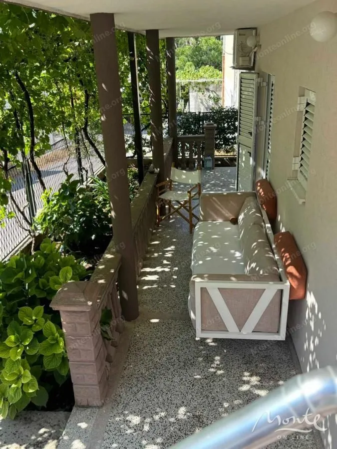 Prodaja, kuća, 169m², Sutomore, Bar