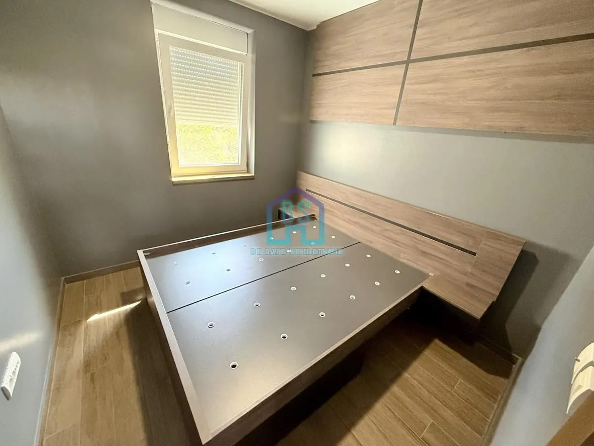 Prodaja, četvorosoban stan, 73m², Alibegovac, Petrovaradin