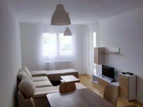 Izdavanje, dvosoban stan, 61m², Vukov Spomenik, Zvezdara Sve Podlokacije - image 2