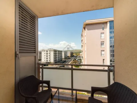 Rent, one bedroom apartment, 45m², City Kvart, Podgorica - image 9