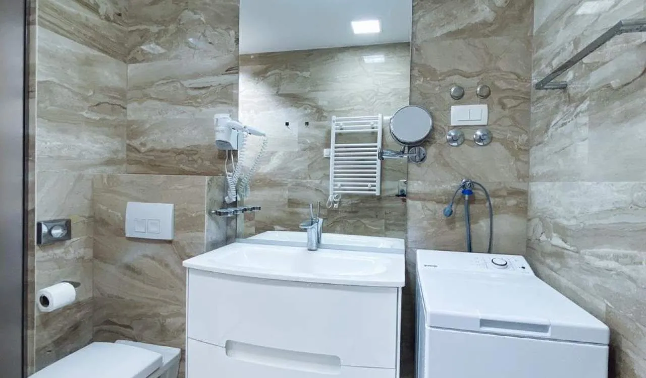 Sale, two bedroom apartment, 77m², Centar, Budva