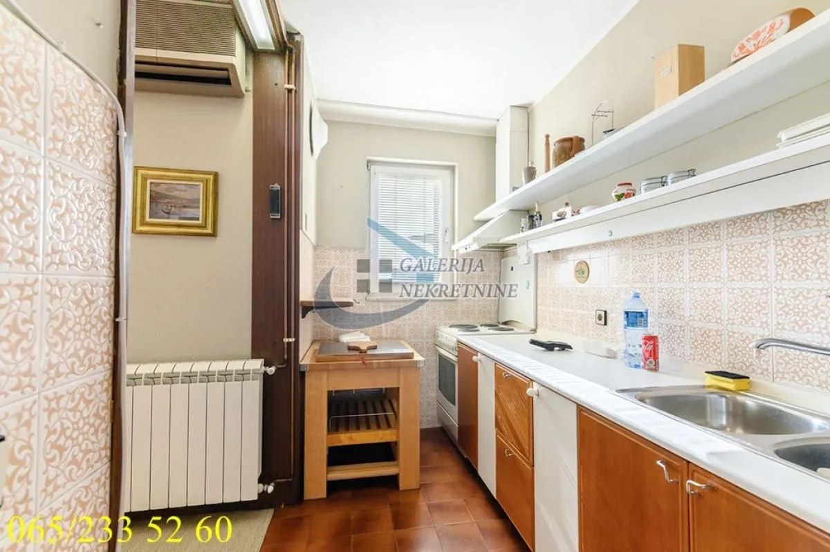 Sale, three bedroom apartment, 72m², Zeleni Venac, Beograd
