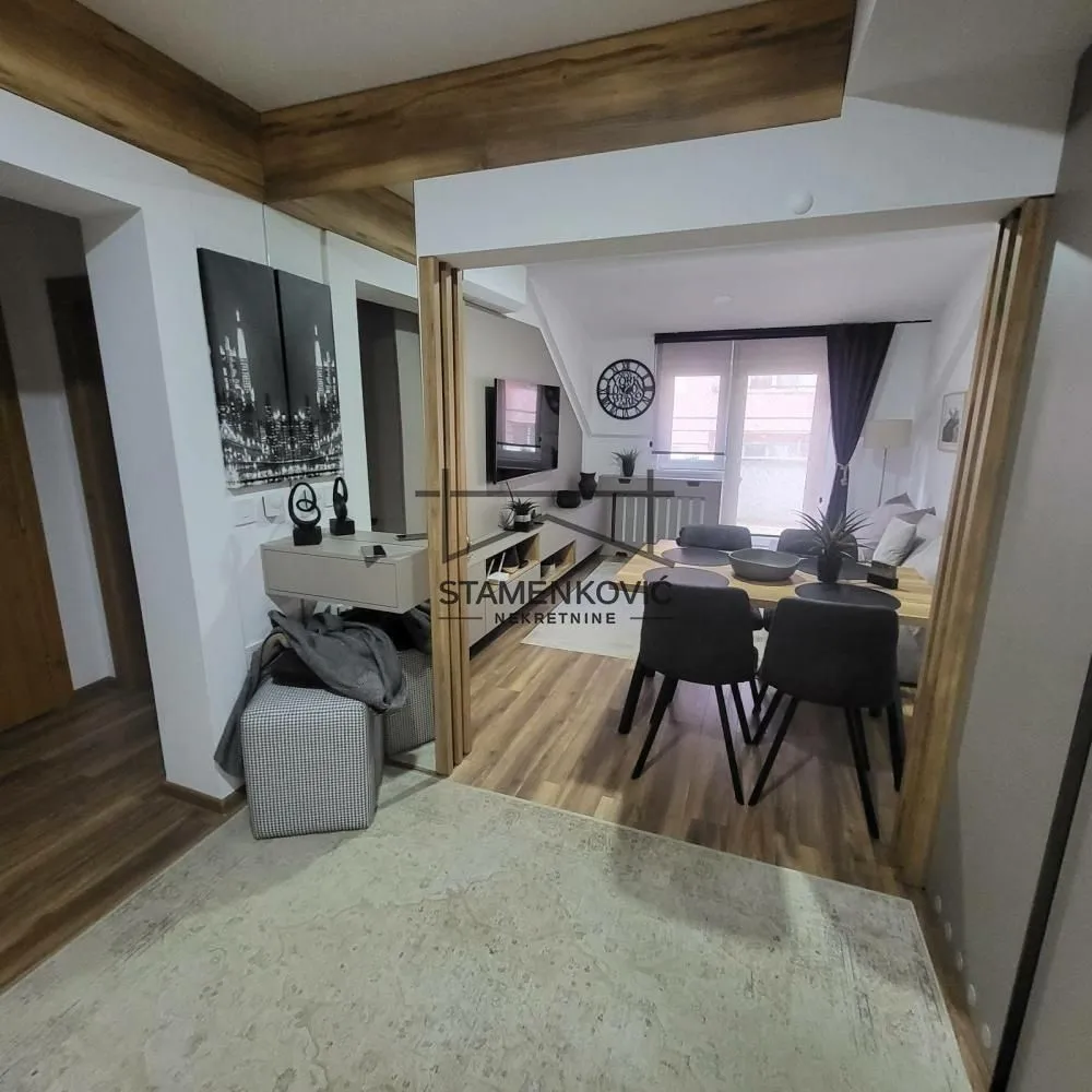 Izdavanje, dvosoban stan, 46m², Socijalno, Novi Sad Sve Podlokacije