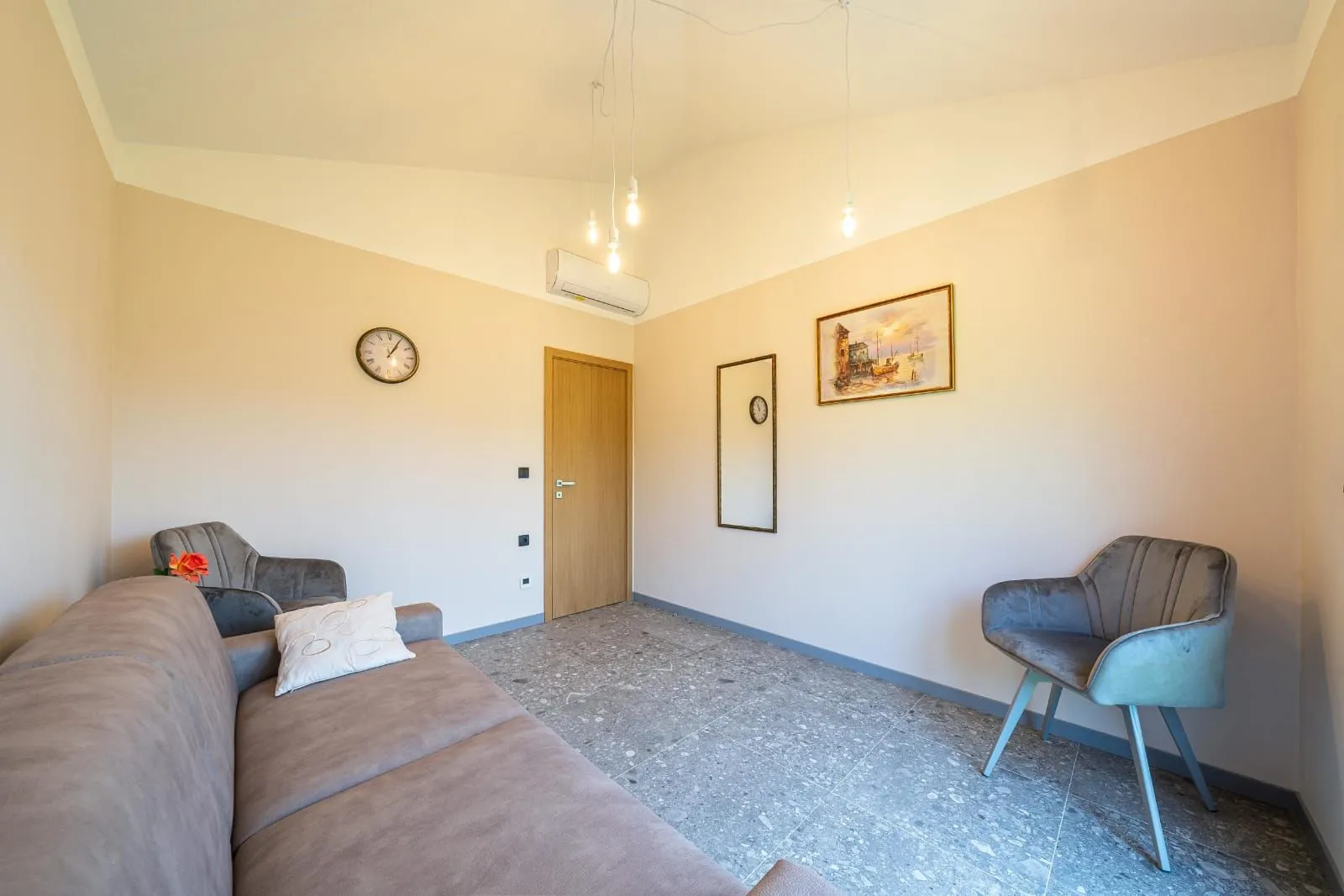 Prodaja, trosoban stan, 77m², Tivat, Crna Gora
