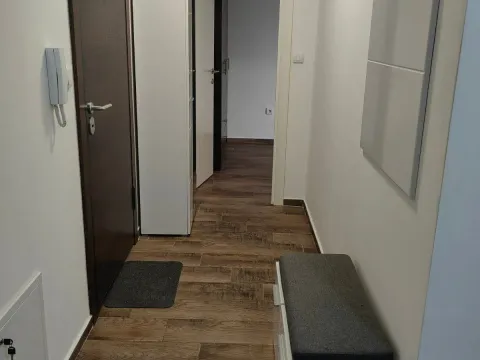 Izdavanje, dvosoban stan, 54m², Mala Amerika, Zrenjanin - image 7