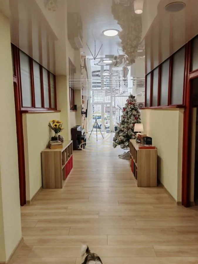 Rent, office space, 170m², Senjak, Beograd