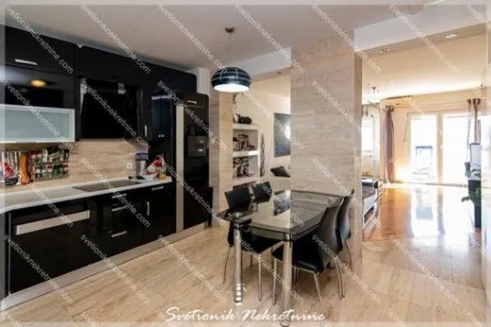 Prodaja, dvosoban stan, 85m², Igalo, Herceg Novi