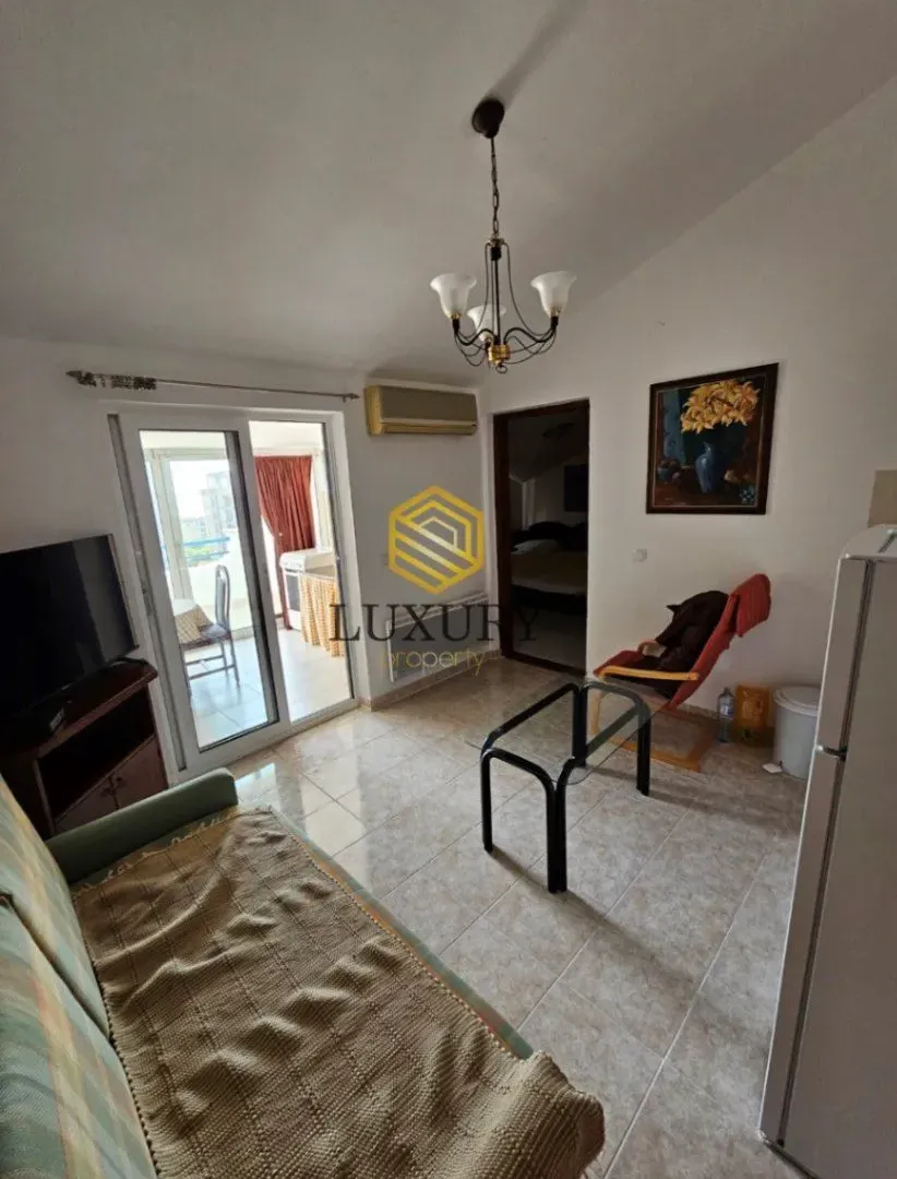 Rent, one bedroom apartment, 41m², Petrovac, Budva
