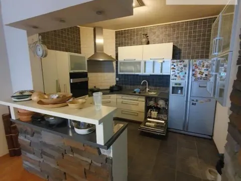 Sale, four bedroom apartment, 134m², Bulevar Oslobodjenja, Novi Sad Sve Podlokacije - image 8