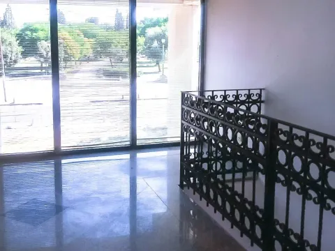 Izdavanje, poslovni prostor, 53m², Pobrežje, Podgorica - image 4