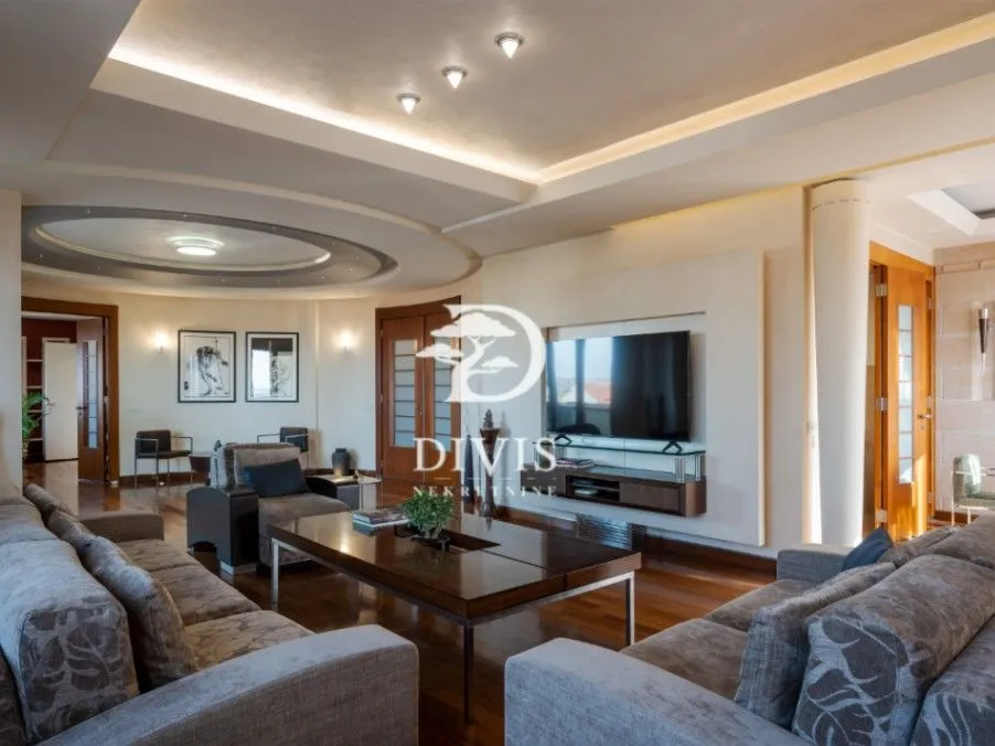 Sale, apartment, 252m², Banovo Brdo, Beograd