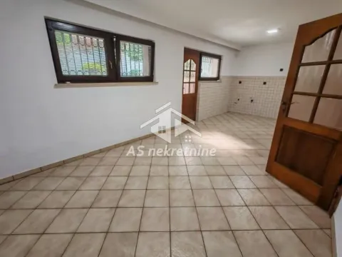 Izdavanje, kuća, 360m², Voždovac Sve Podlokacije, Beograd - image 50