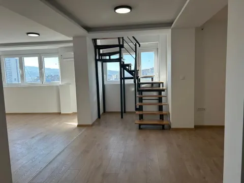 Izdavanje, poslovni prostor, 230m², Centar, Niš - image 9