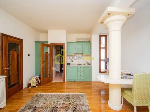 Izdavanje, kuća, 750m², Gorica C, Podgorica - image 31