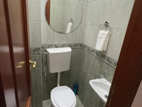 Izdavanje, stan, 142m², Vezirov Most, Podgorica - image 13