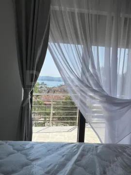 Izdavanje, dvosoban stan, 70m², Tivat, Crna Gora - image 4