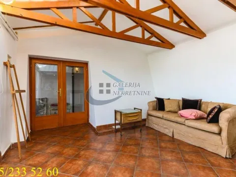 Izdavanje, trosoban stan, 96m², Lion, Zvezdara Sve Podlokacije - image 13