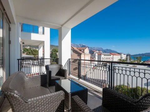 Prodaja, dvosoban stan, 123m², Porto Montenegro, Tivat - image 17