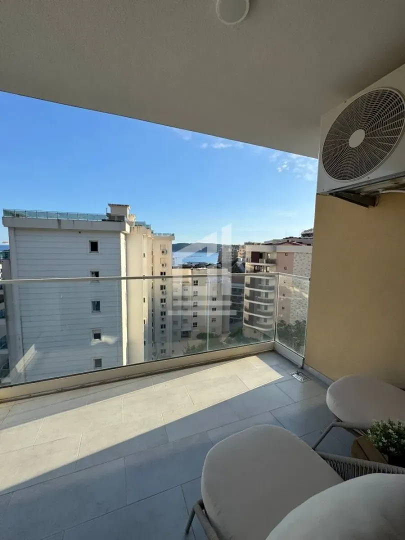 Prodaja, dvosoban stan, 74m², Bečići, Budva