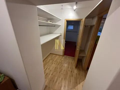 Izdavanje, dvosoban stan, 59m², Stari grad, Novi Sad - image 11