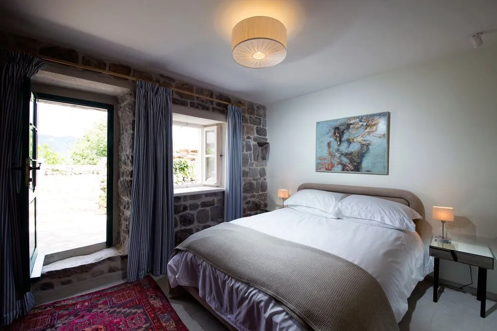 Prodaja, kuća, 235m², Tivat, Crna Gora