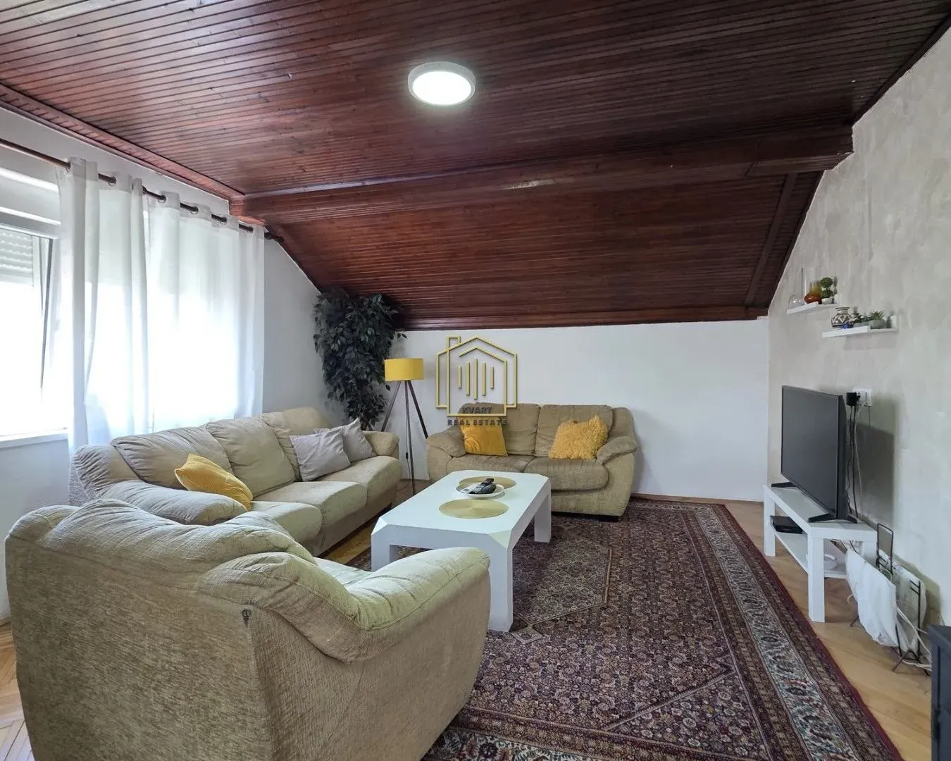 Rent, three bedroom apartment, 100m², Stari Aerodrom, Podgorica