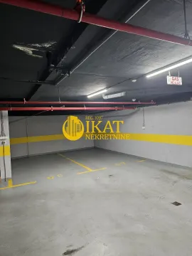 Sale, one bedroom apartment, 40m², Stari Grad, Beograd - image 7