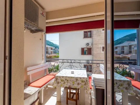 Sale, one bedroom apartment, 46m², Petrovac, Budva - image 16