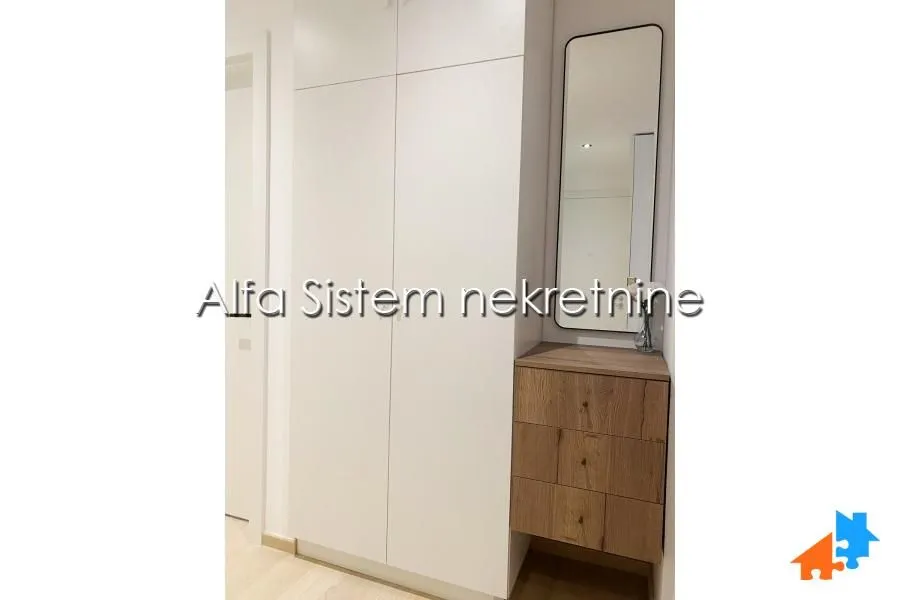 Rent, three bedroom apartment, 70m², Stari Grad, Beograd