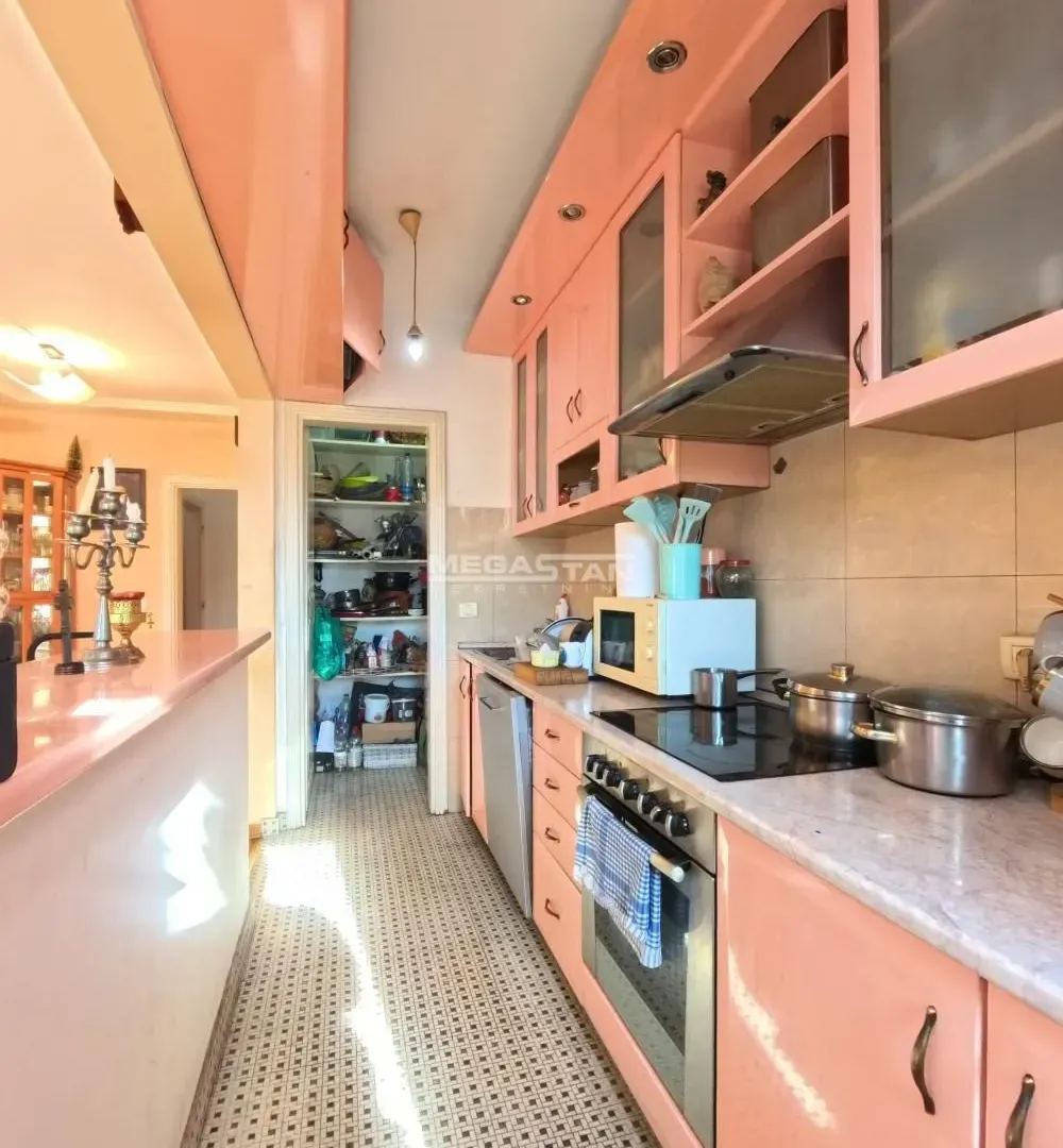 Sale, four bedroom apartment, 101m², Vukov Spomenik, Zvezdara Sve Podlokacije