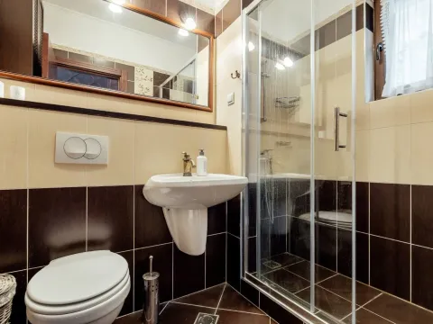 Prodaja, dvosoban stan, 92m², Kostanjica, Kotor - image 14