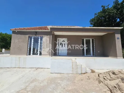 Sale, house, 87m², Šušanj, Bar - image 1