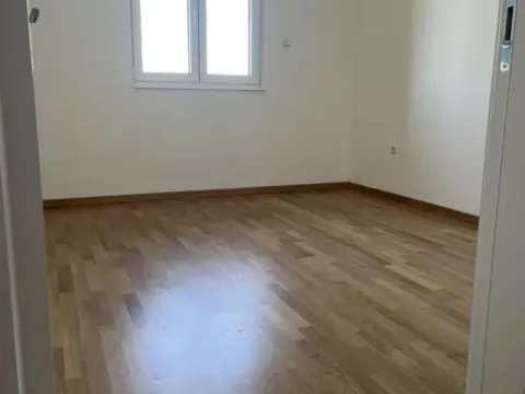 Prodaja, trosoban stan, 62m², Bulevar patrijarha Pavla, Novi Sad Sve Podlokacije - image 5