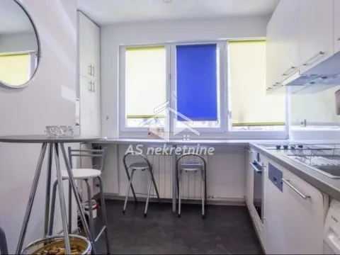 Rent, two bedroom apartment, 45m², Tašmajdan, Palilula Sve Podlokacije - image 9