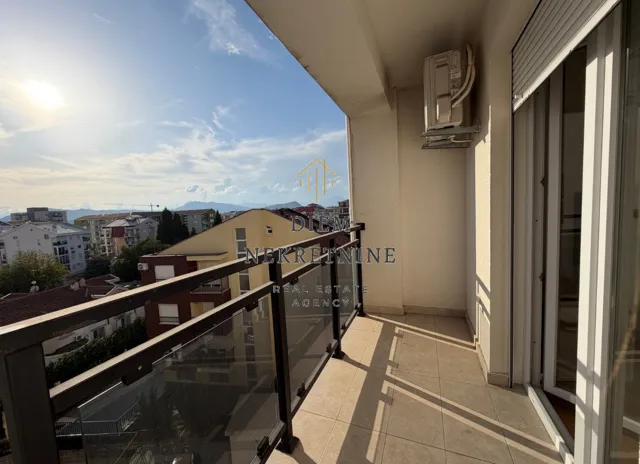 Bright apartment with a city view.