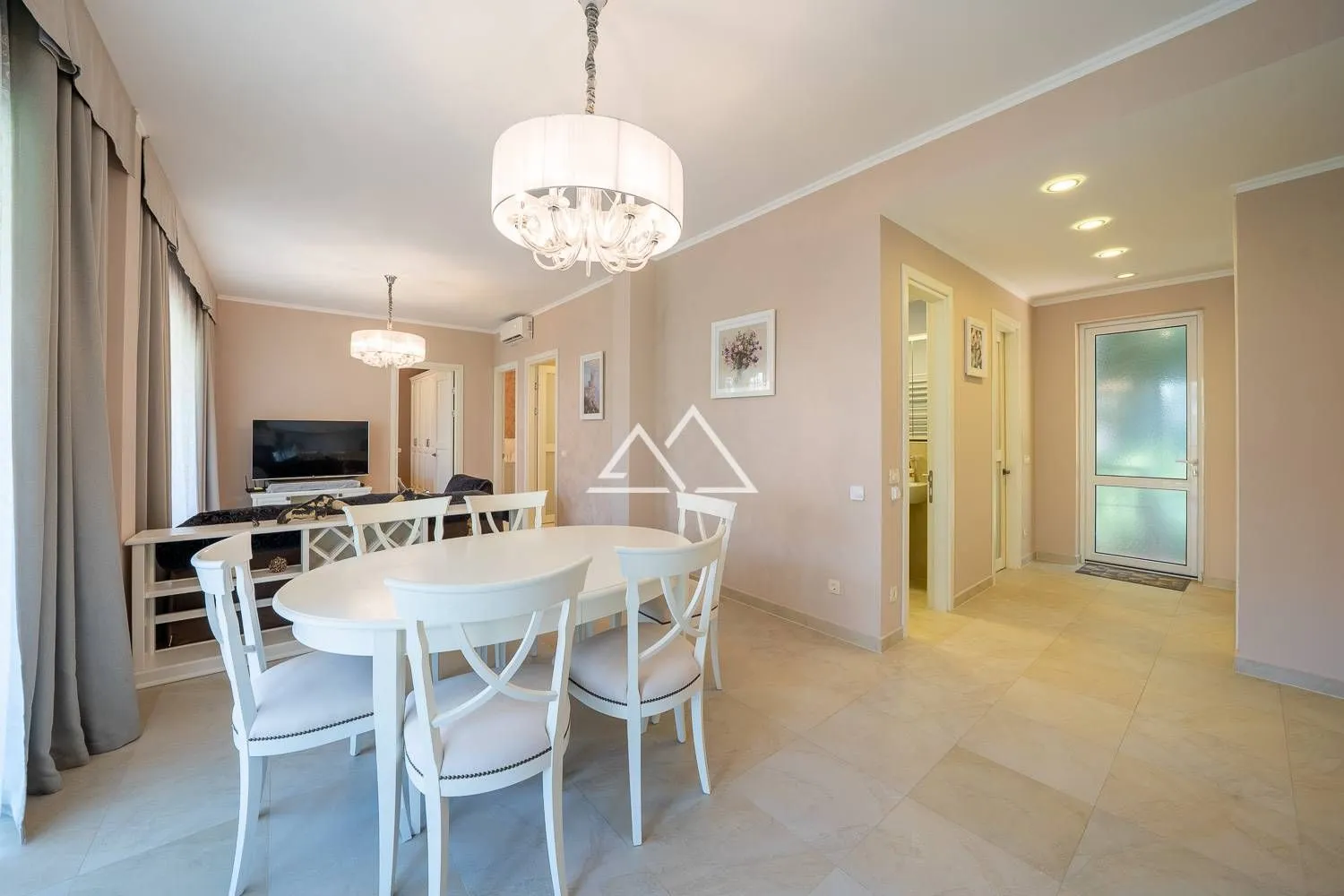 Prodaja, trosoban stan, 129m², Orahovac, Kotor