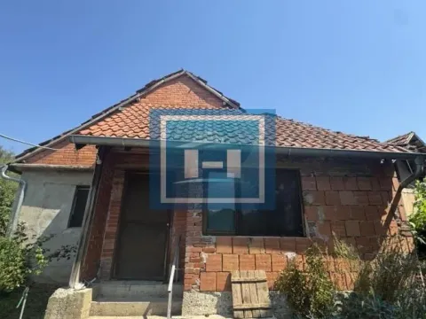 Prodaja, kuća, 80m², Ćuprija, Srbija - image 2