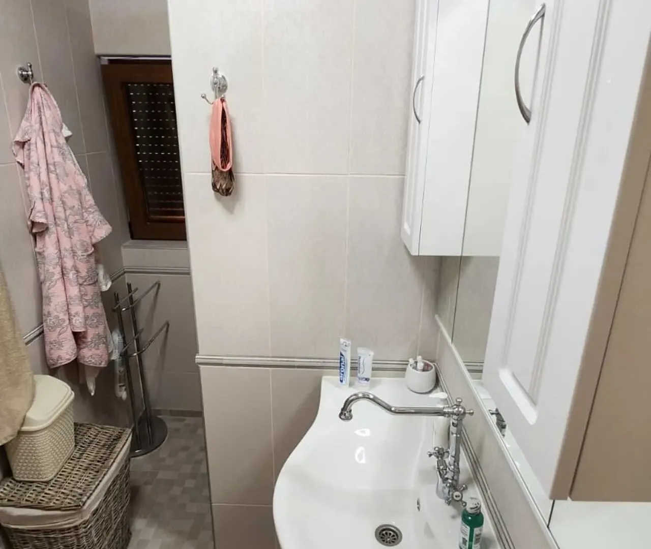Prodaja, jednosoban stan, 77m², Đuraševići, Tivat