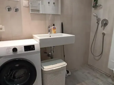 Sale, studio apartment, 24m², Centar, Tivat - image 9