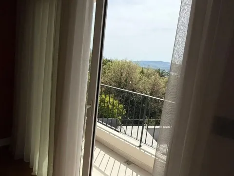 Rent, two bedroom apartment, 83m², Tripovići, Tivat - image 15