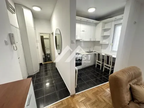 Izdavanje, dvosoban stan, 46m², Sajam, Novi Sad Sve Podlokacije - image 6