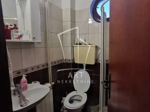 Prodaja, kuća, 265m², Voždovac Sve Podlokacije, Beograd - image 2