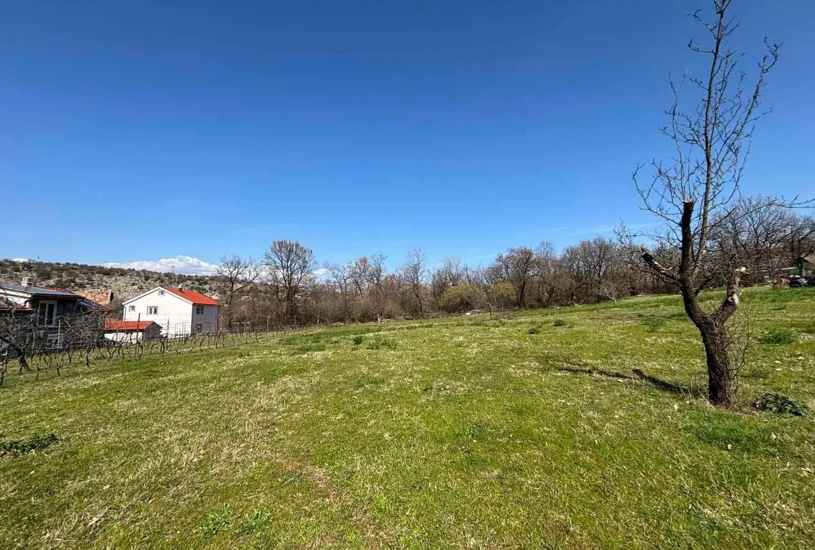 Prodaja, plac, 387m², Vranići, Podgorica