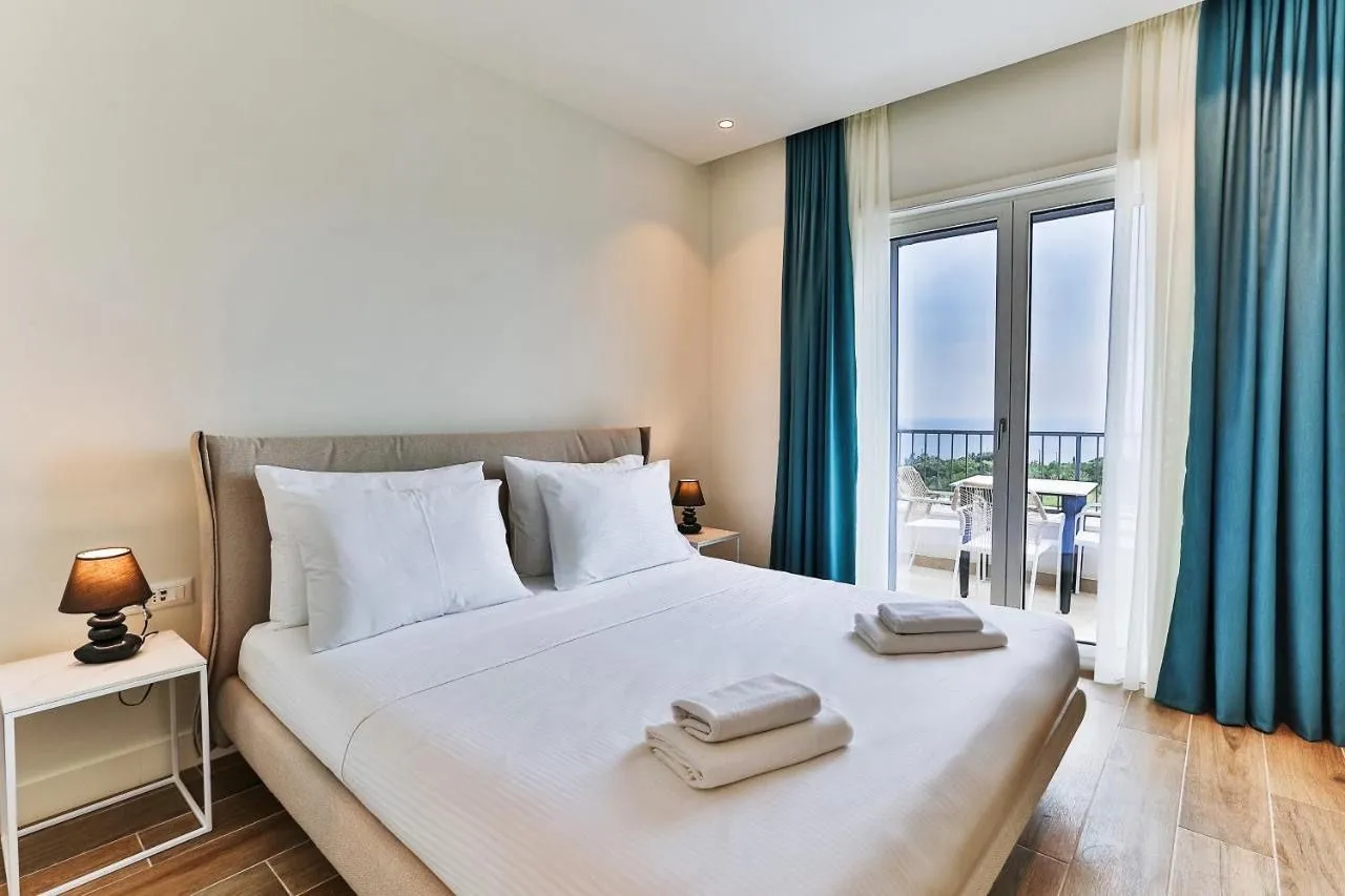 Prodaja, dvosoban stan, 95m², Luštica, Tivat