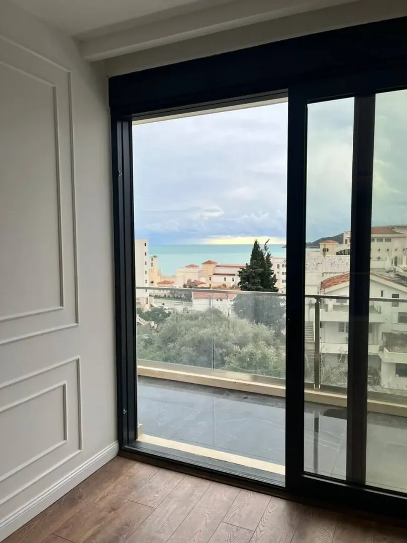 Sale, two bedroom apartment, 82m², Bečići, Budva