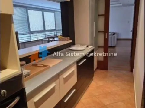 Rent, four bedroom apartment, 160m², Vračar Centar, Vračar Sve Podlokacije - image 9