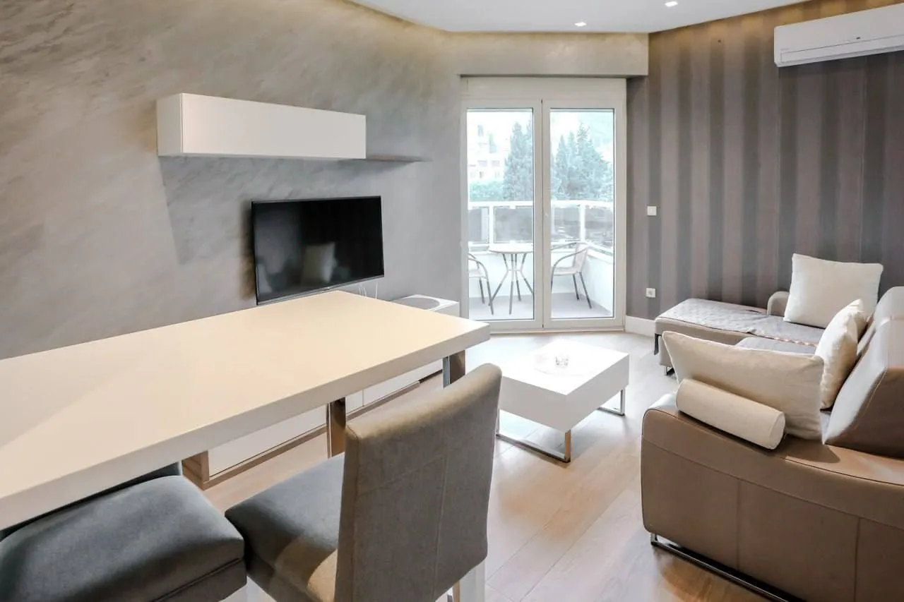 Prodaja, jednosoban stan, 44m², Budva, Crna Gora