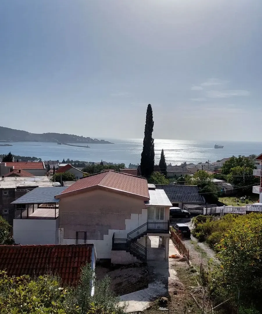 Sale, house, 240m², Bar, Crna Gora