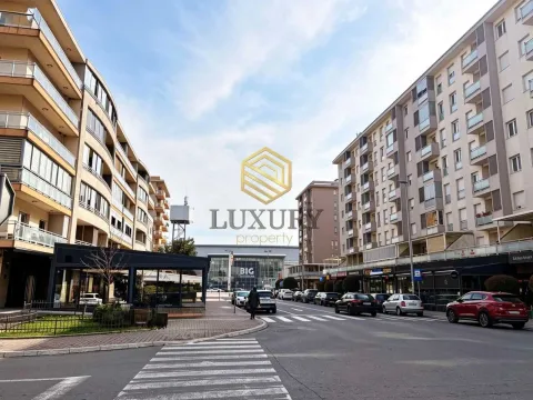 Izdavanje, poslovni prostor, 33m², City Kvart, Podgorica - image 9